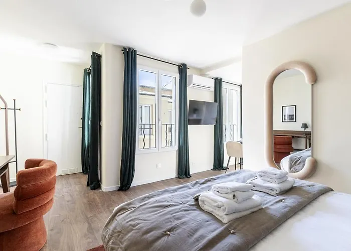 2d Luxembourg Garden Bon Marche Necker