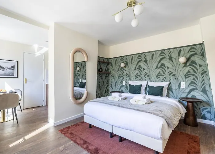 Appartement 2d Luxembourg Garden Bon Marche Necker Parijs